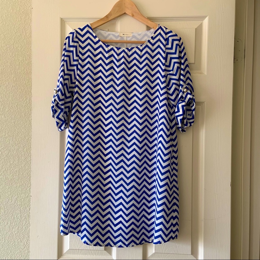 Chevron 1/2 sleeve shift dress